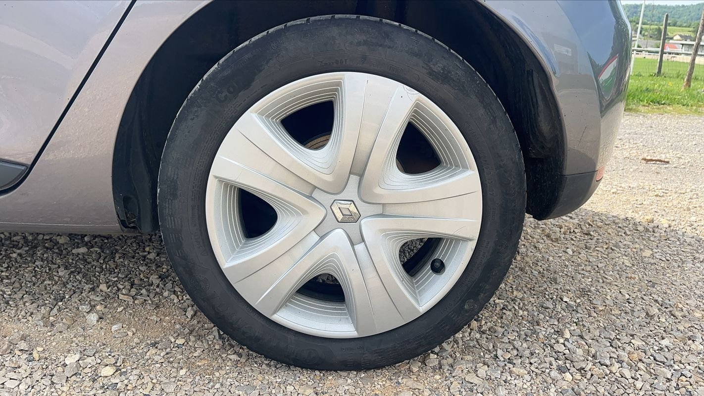 Renault Clio - Photo 19