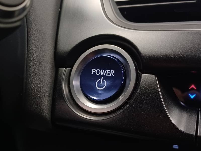 Lexus UX - Photo 32