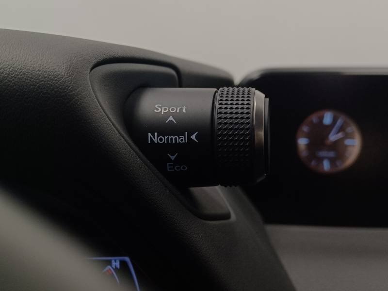 Lexus UX - Photo 33