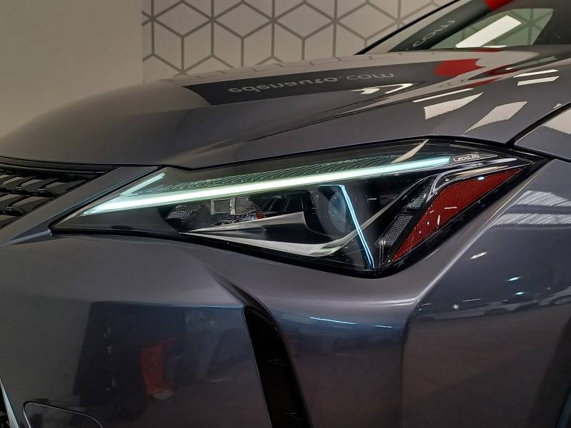 Lexus UX - Photo 35
