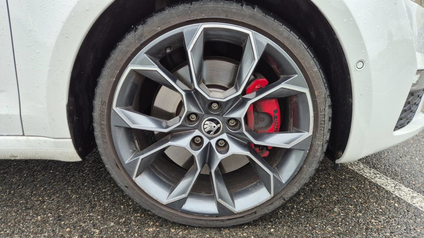 Skoda Octavia - Photo 17