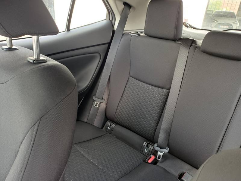 Toyota Yaris - Photo 18