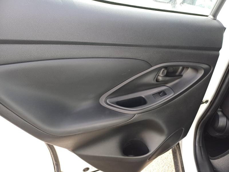 Toyota Yaris - Photo 39