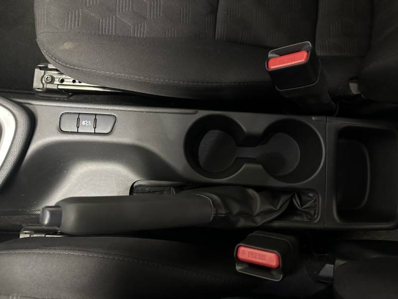 Toyota Yaris - Photo 24