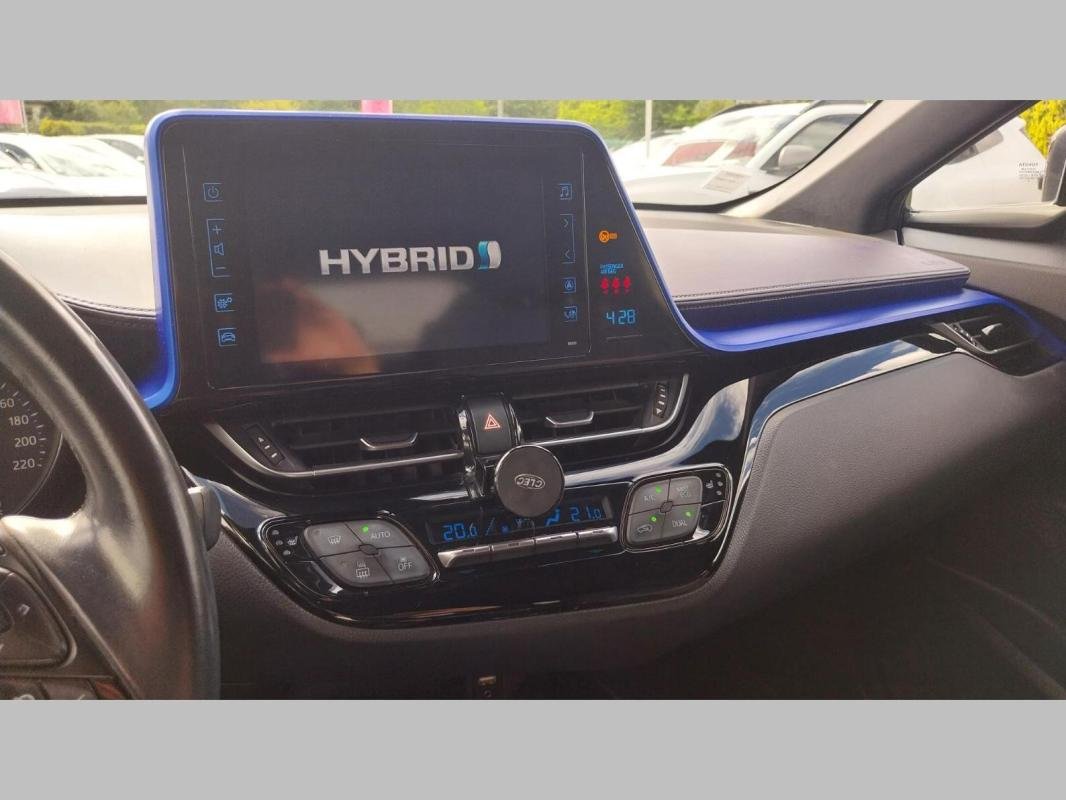 Toyota C-HR - Photo 11