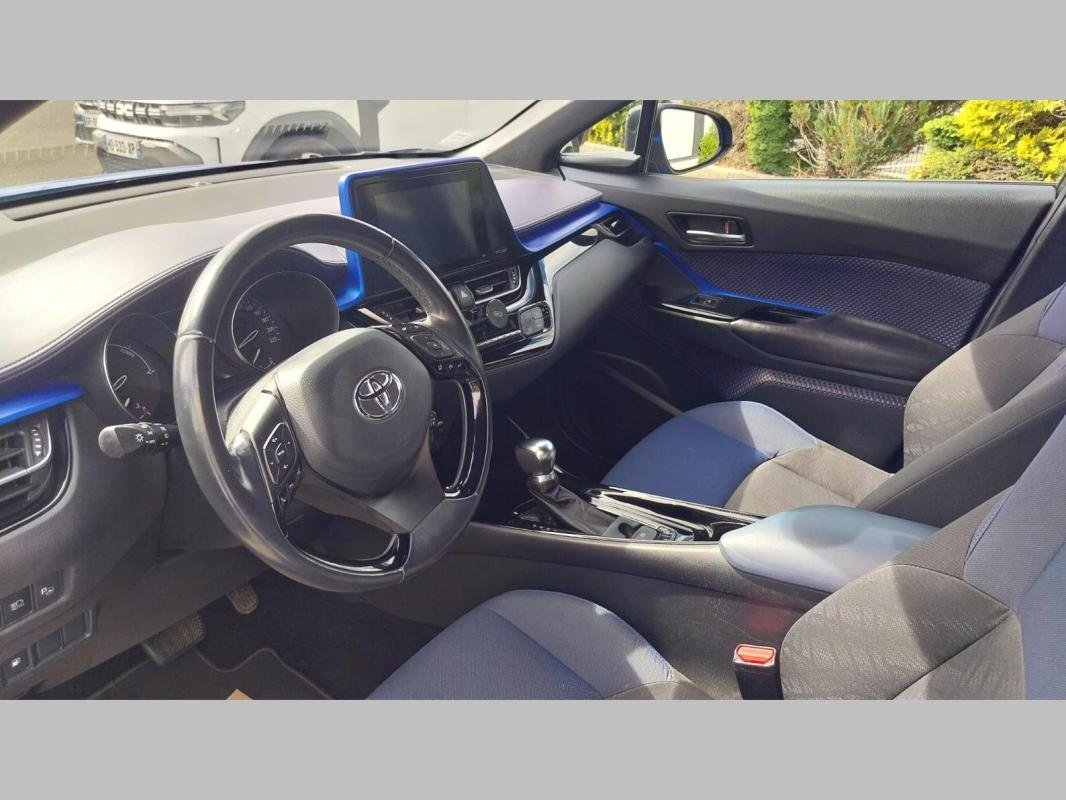 Toyota C-HR - Photo 9