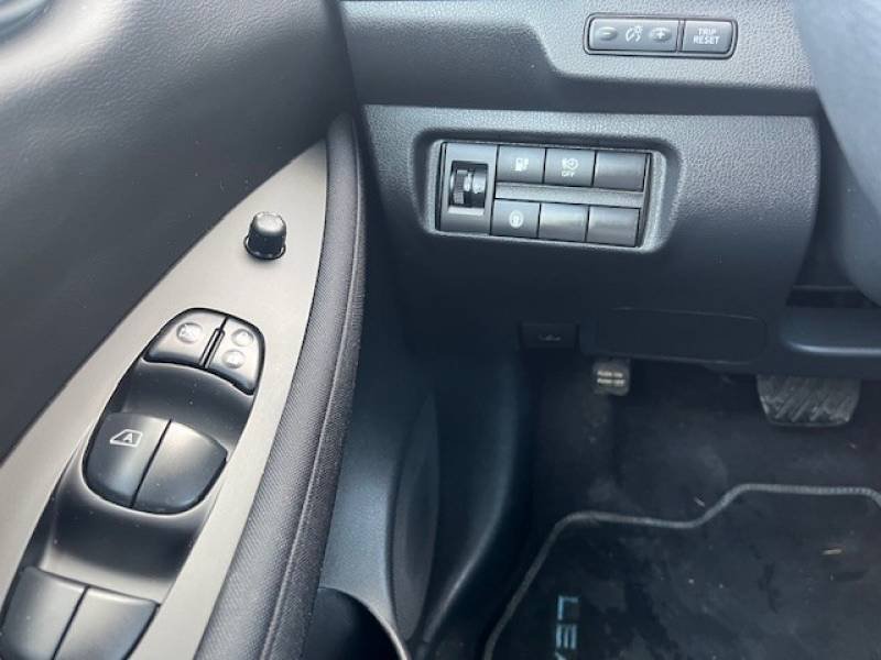 Nissan Leaf - Photo 10