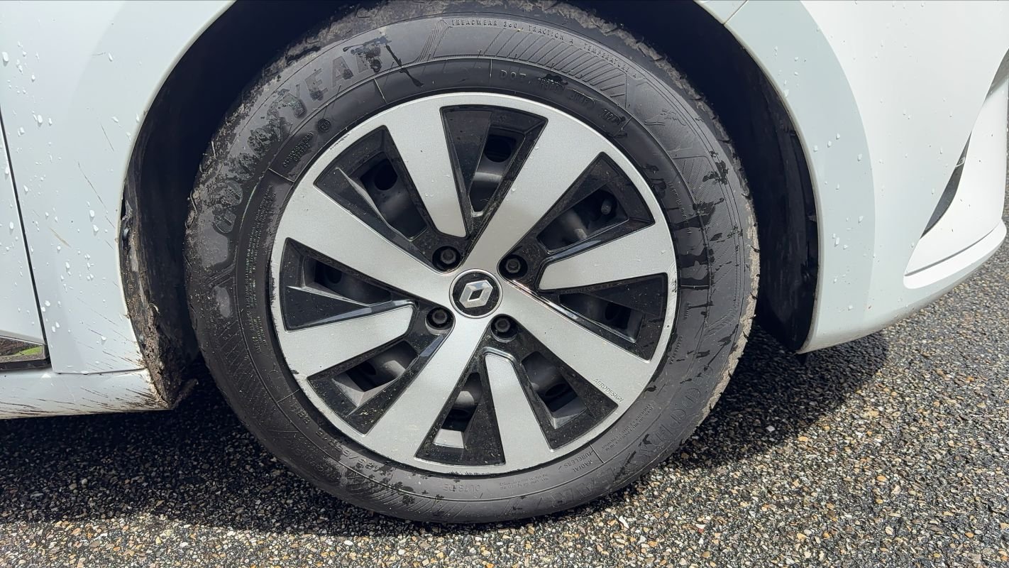 Renault Clio - Photo 17