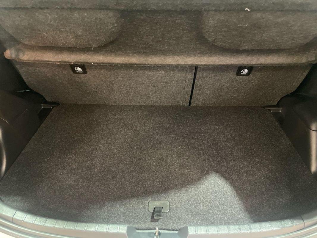 Toyota Yaris - Photo 31