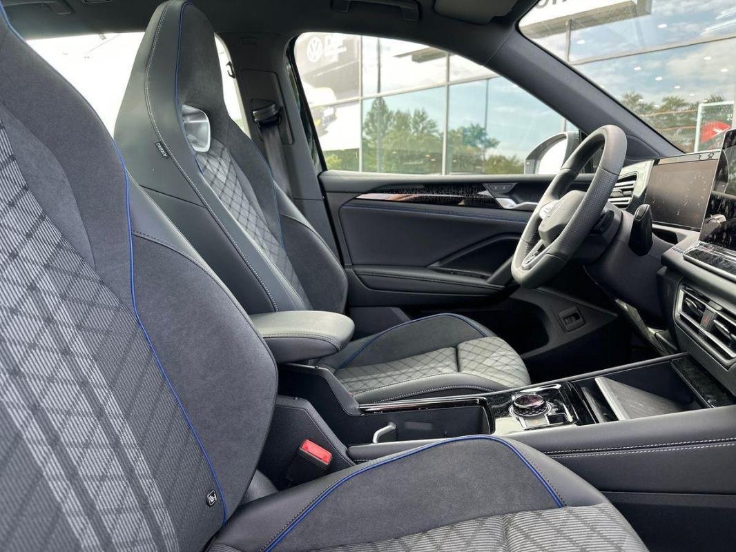 Volkswagen Tiguan - Photo 13