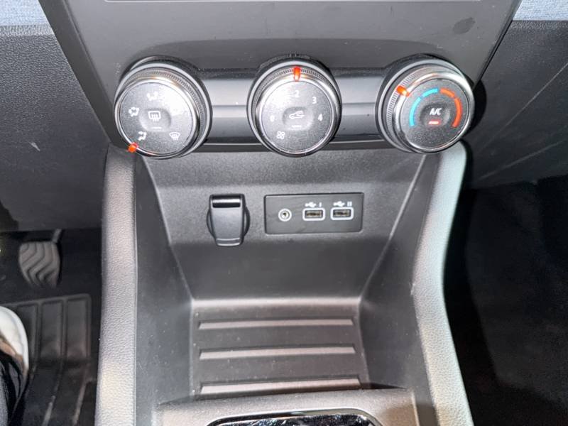 Renault Clio - Photo 25