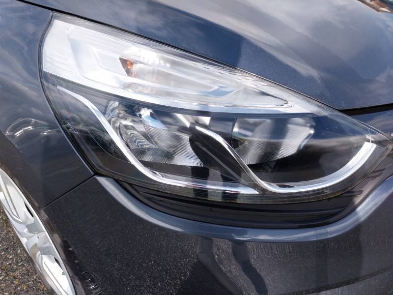 Renault Clio - Photo 17