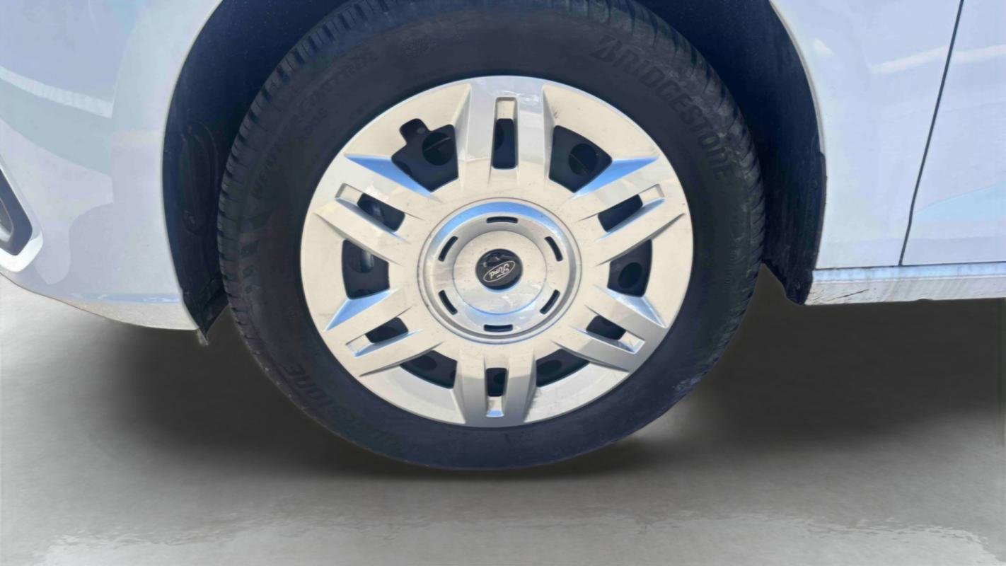 Ford Transit Connect - Photo 13