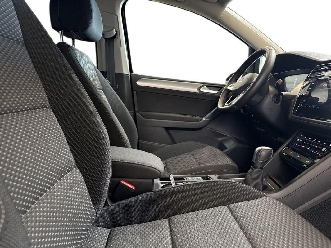 Volkswagen Touran - Photo 13
