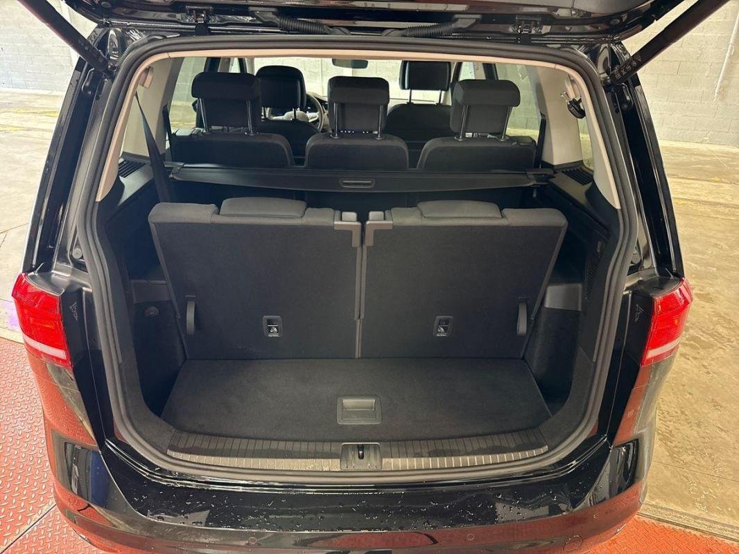 Volkswagen Touran - Photo 31