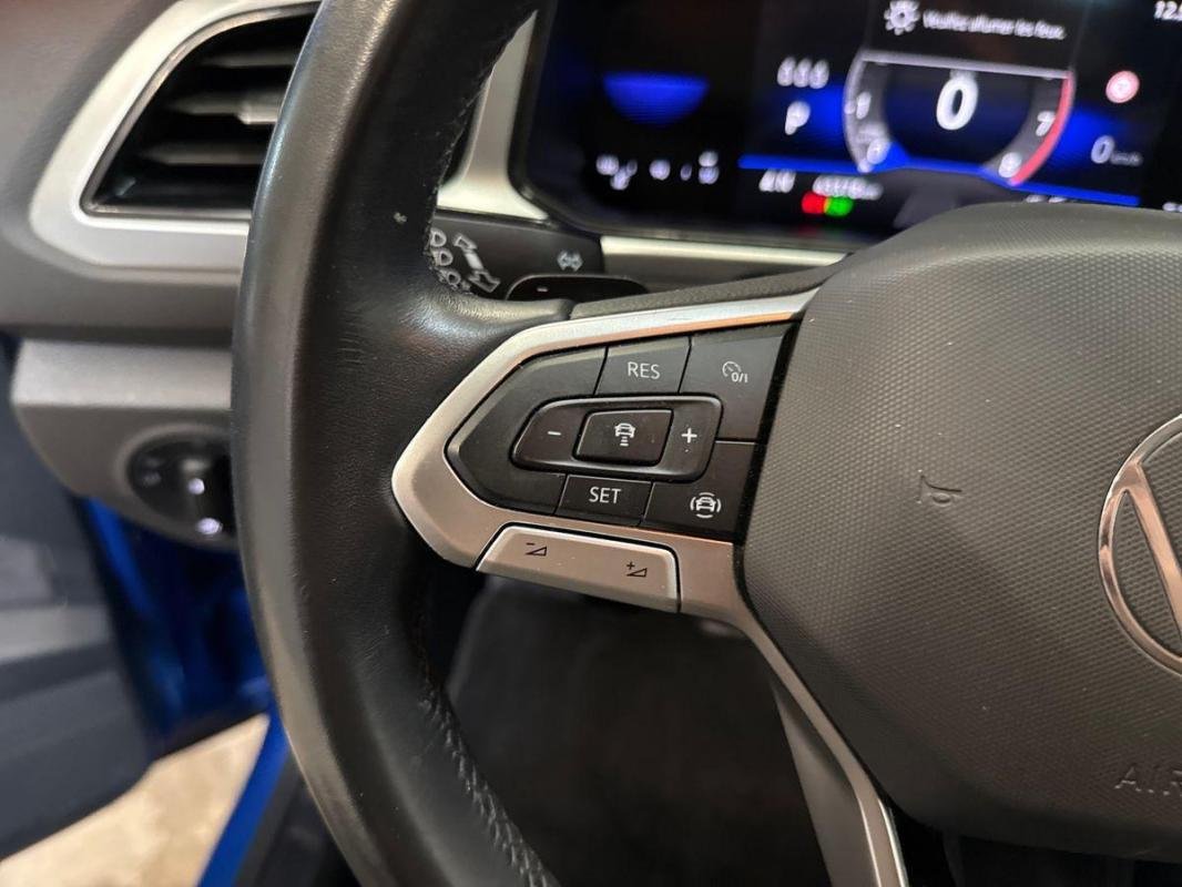 Volkswagen T-Roc - Photo 21