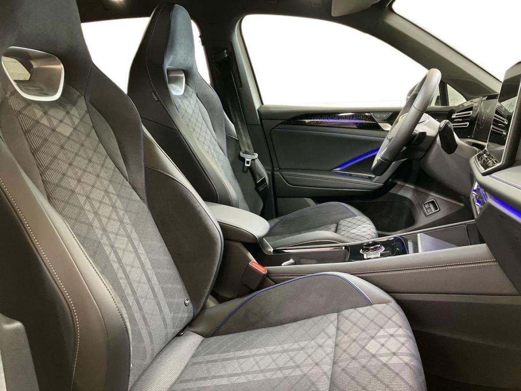 Volkswagen Tiguan - Photo 13