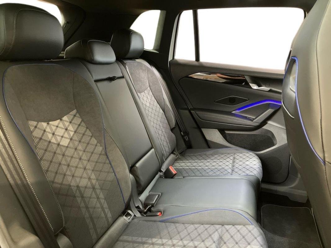 Volkswagen Tiguan - Photo 23