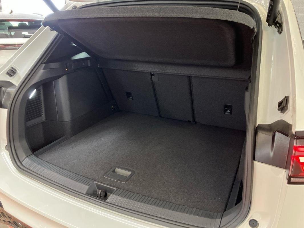 Volkswagen Tiguan - Photo 32