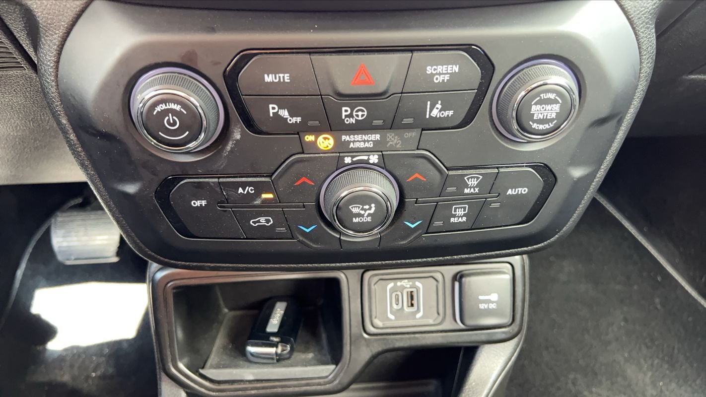 Jeep Renegade - Photo 28