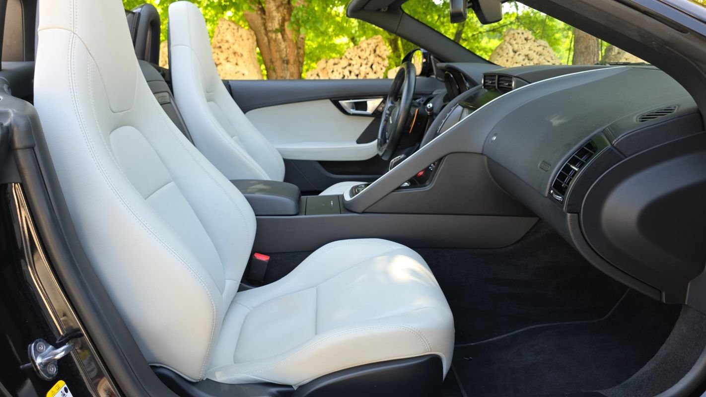 Jaguar F-Type - Photo 25