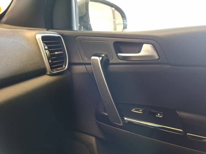 Kia Sportage - Photo 22