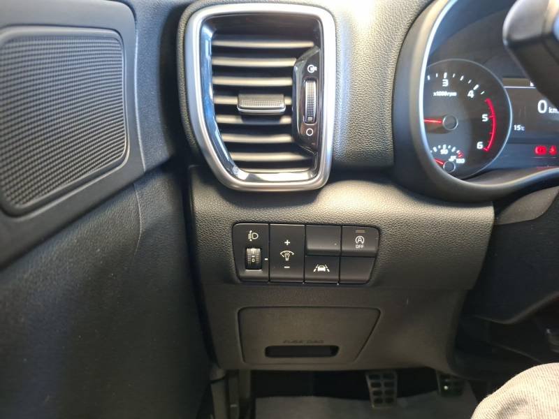 Kia Sportage - Photo 24