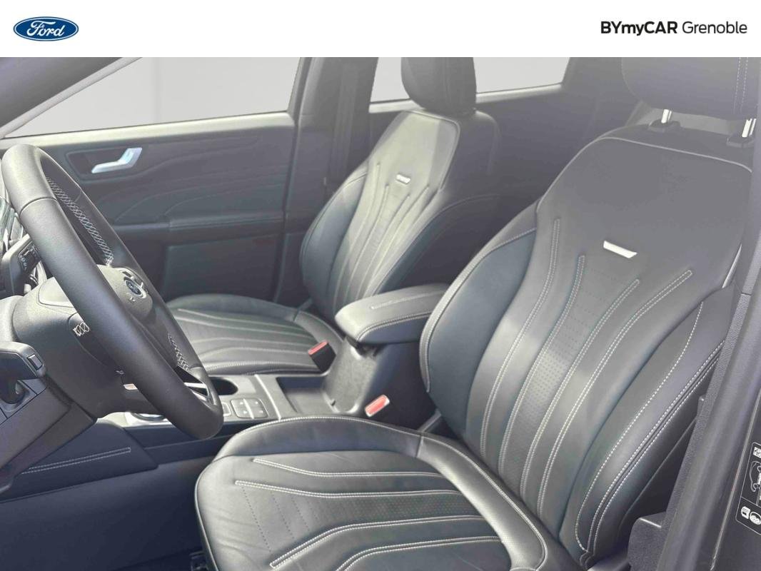 Ford Kuga - Photo 11