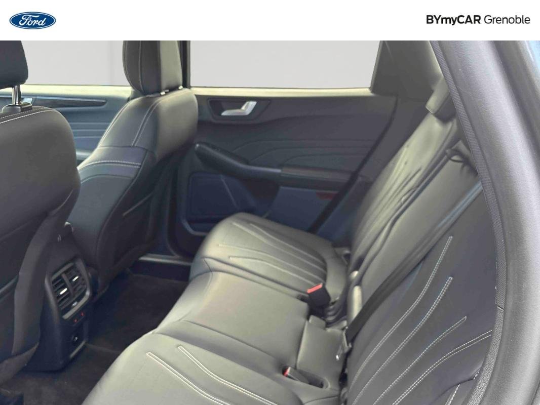 Ford Kuga - Photo 12