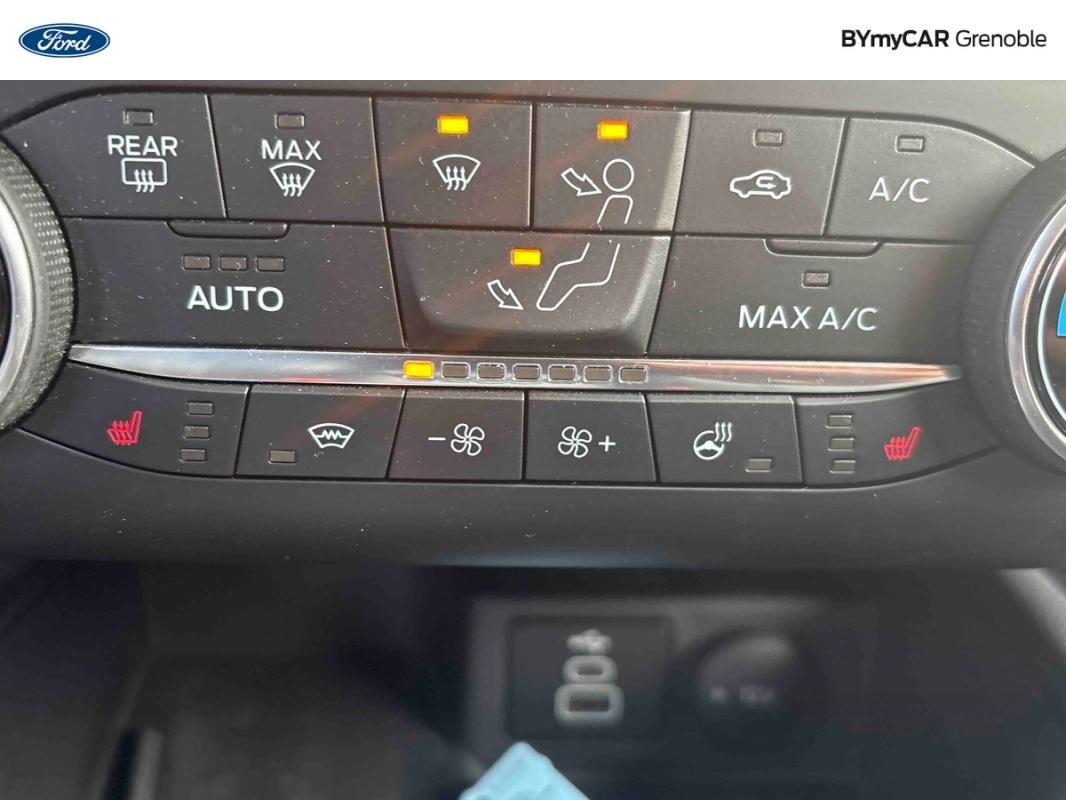 Ford Kuga - Photo 20