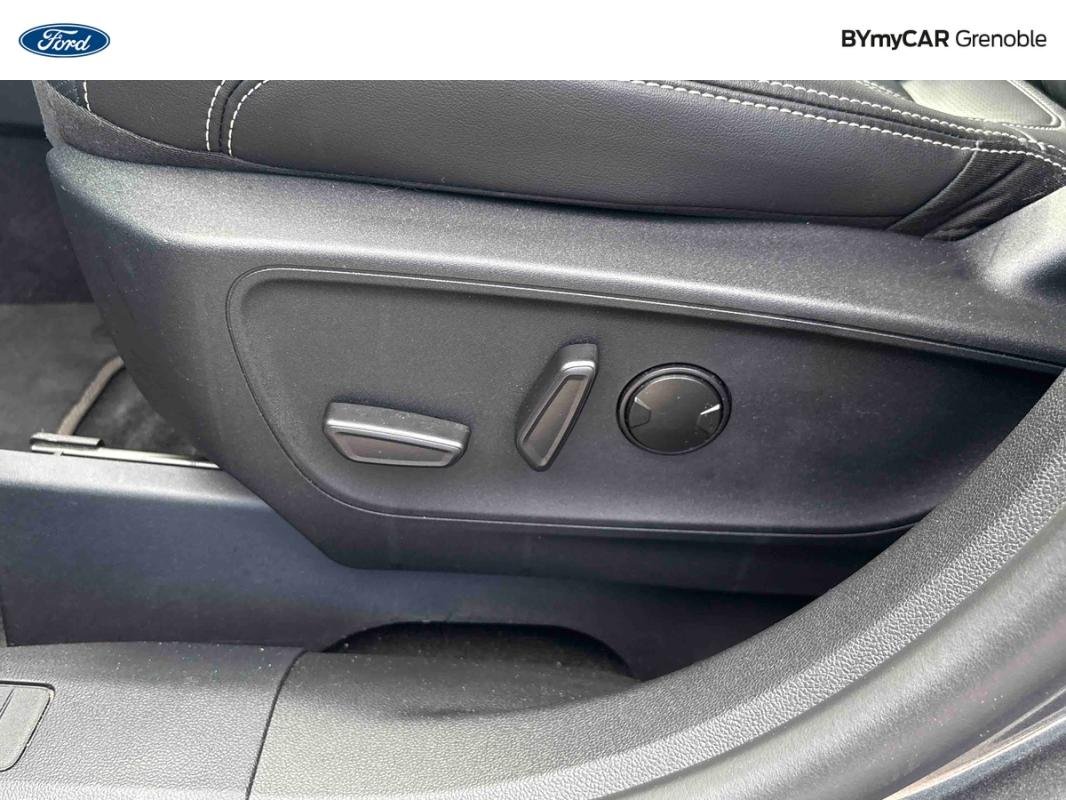 Ford Kuga - Photo 23
