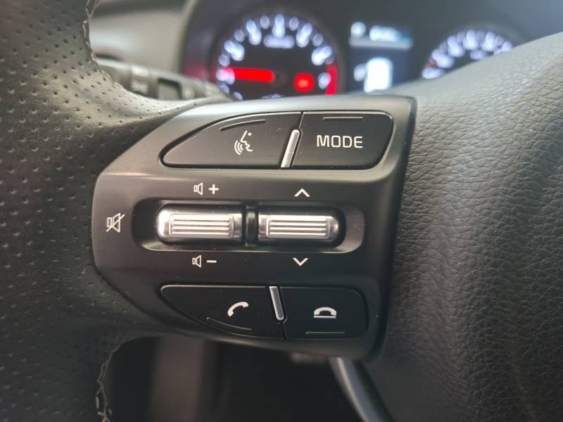 Kia Stonic - Photo 25