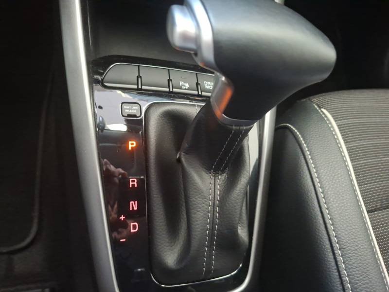 Kia Stonic - Photo 32