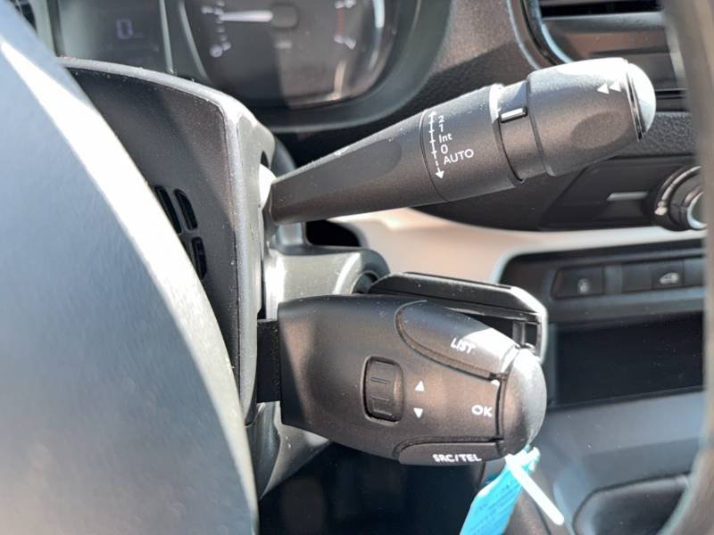 Opel Vivaro - Photo 30