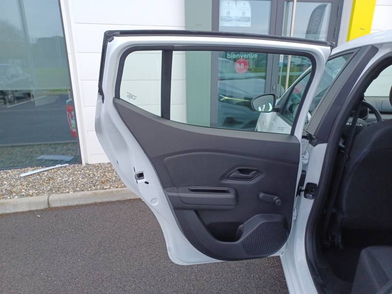 Dacia Sandero - Photo 24