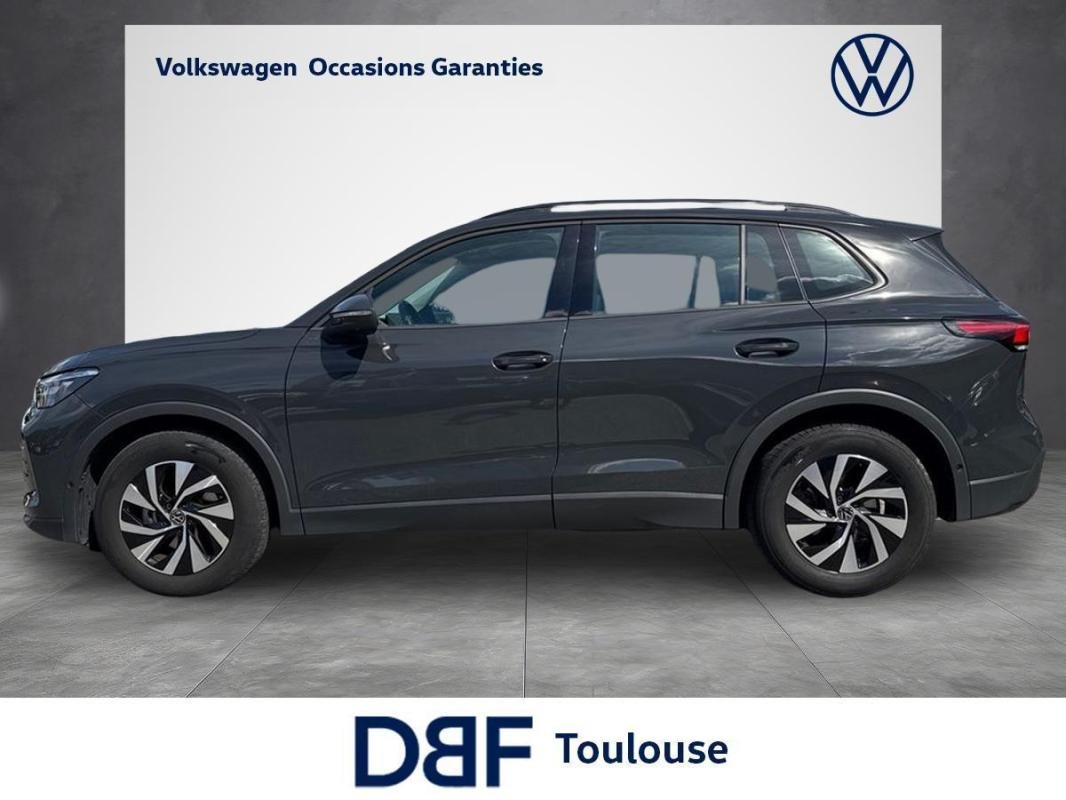 Volkswagen Tiguan - Photo 2