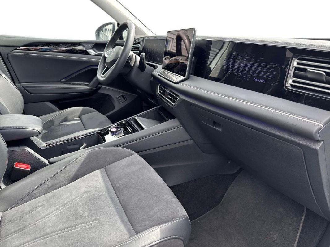 Volkswagen Tiguan - Photo 13