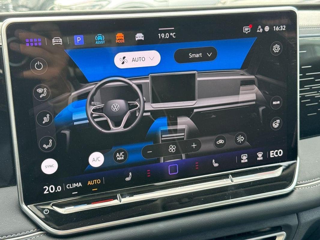 Volkswagen Tiguan - Photo 19