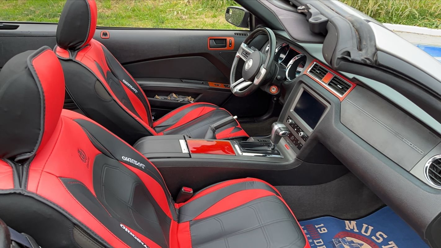 Ford Mustang - Photo 28