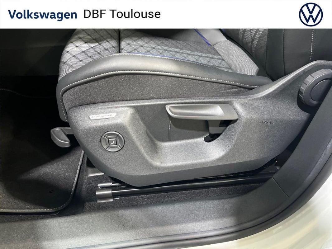 Volkswagen Tiguan - Photo 26
