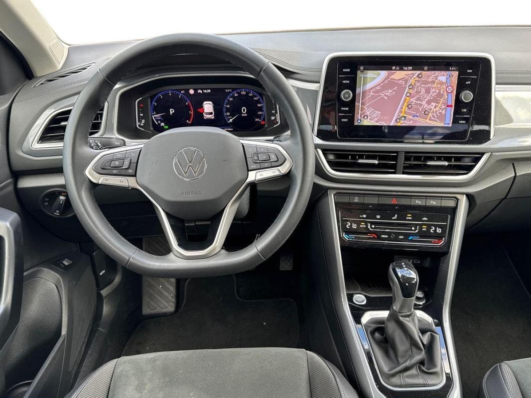 Volkswagen T-Roc - Photo 24