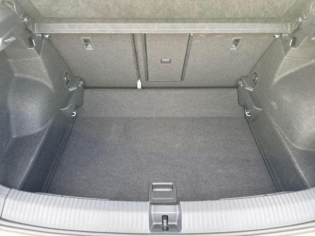 Volkswagen T-Roc - Photo 31