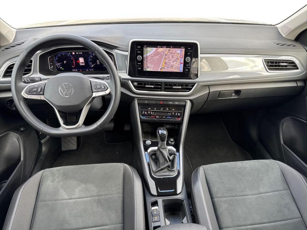 Volkswagen T-Roc - Photo 8