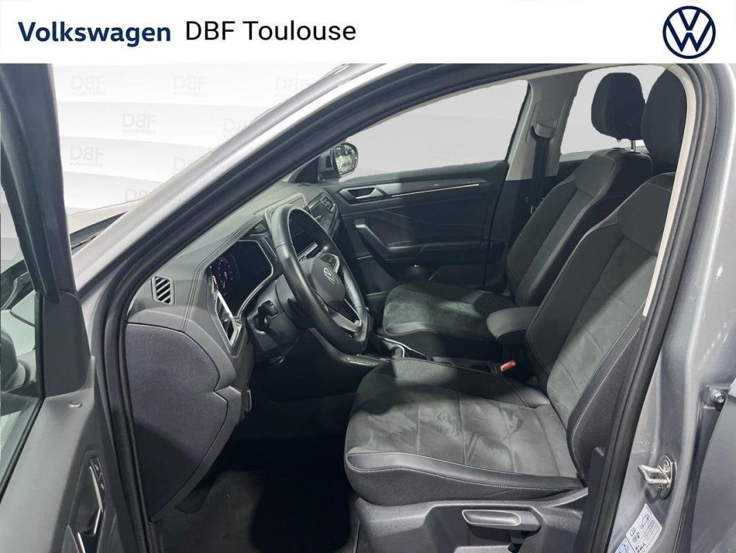 Volkswagen T-Roc - Photo 11