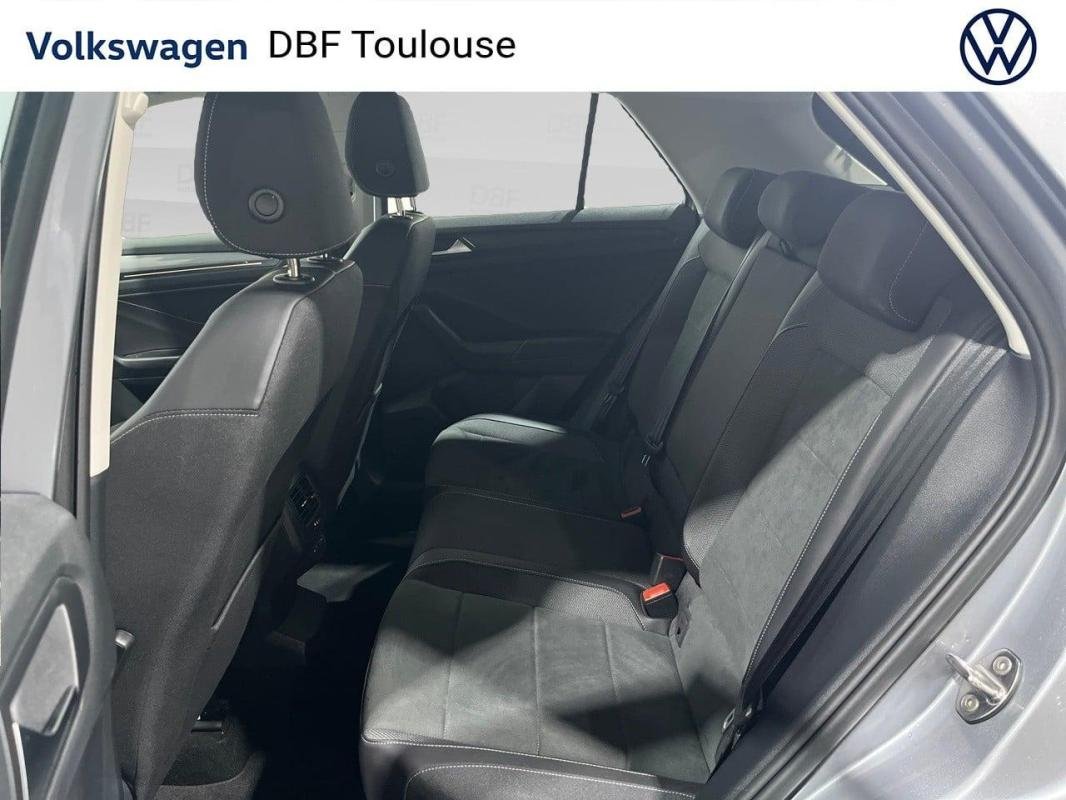 Volkswagen T-Roc - Photo 13