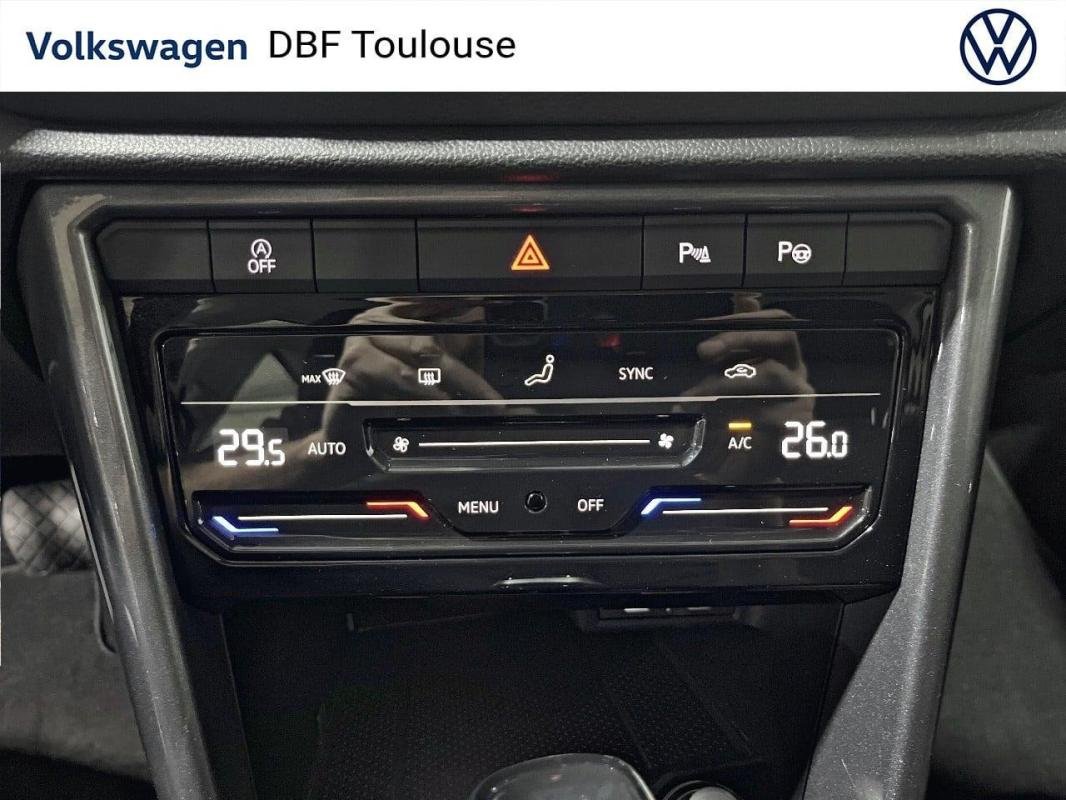 Volkswagen T-Roc - Photo 21