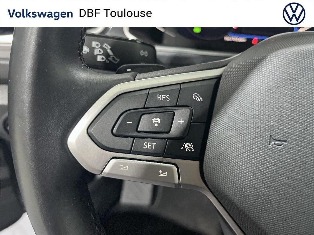 Volkswagen T-Roc - Photo 23