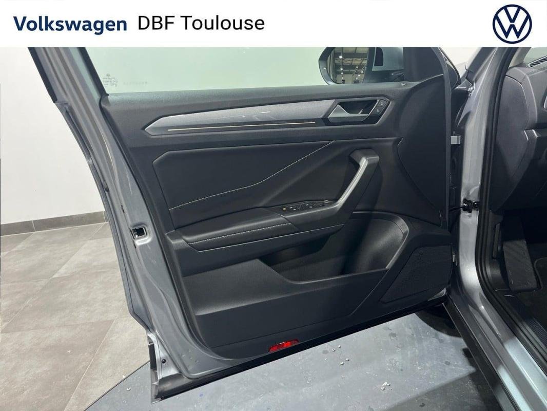 Volkswagen T-Roc - Photo 27