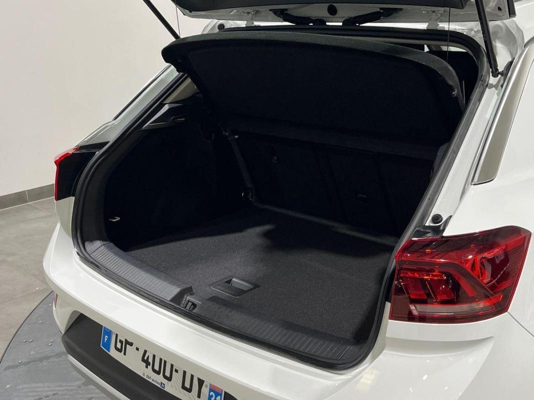 Volkswagen T-Roc - Photo 32