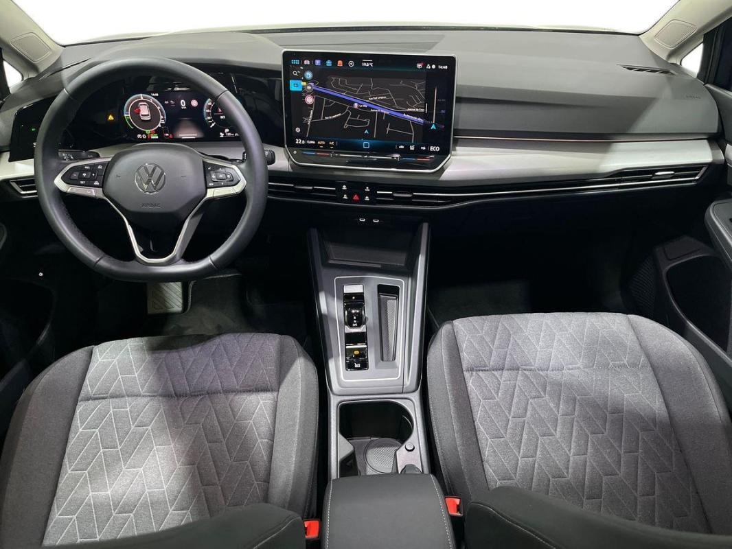 Volkswagen Golf - Photo 8
